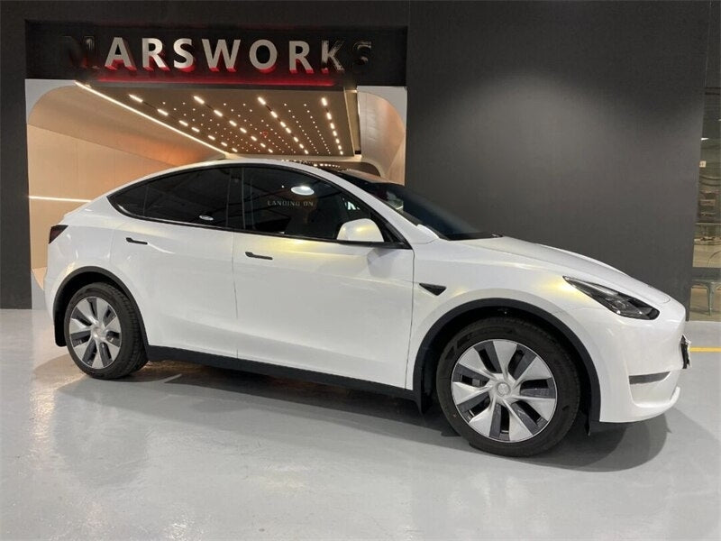 Glossy Pearl Gold Chameleon