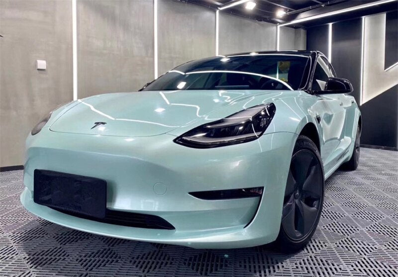 Glossy pearl moonlight